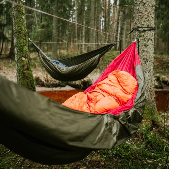 Hammock with insulation